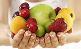 کاهش خطر بیماری و خوردن میوه